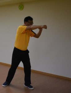 オサムちゃんの構え