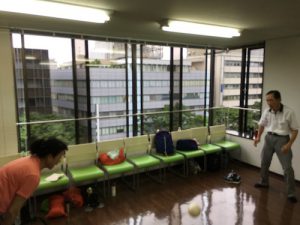 ボール叩きつけキャッチボール